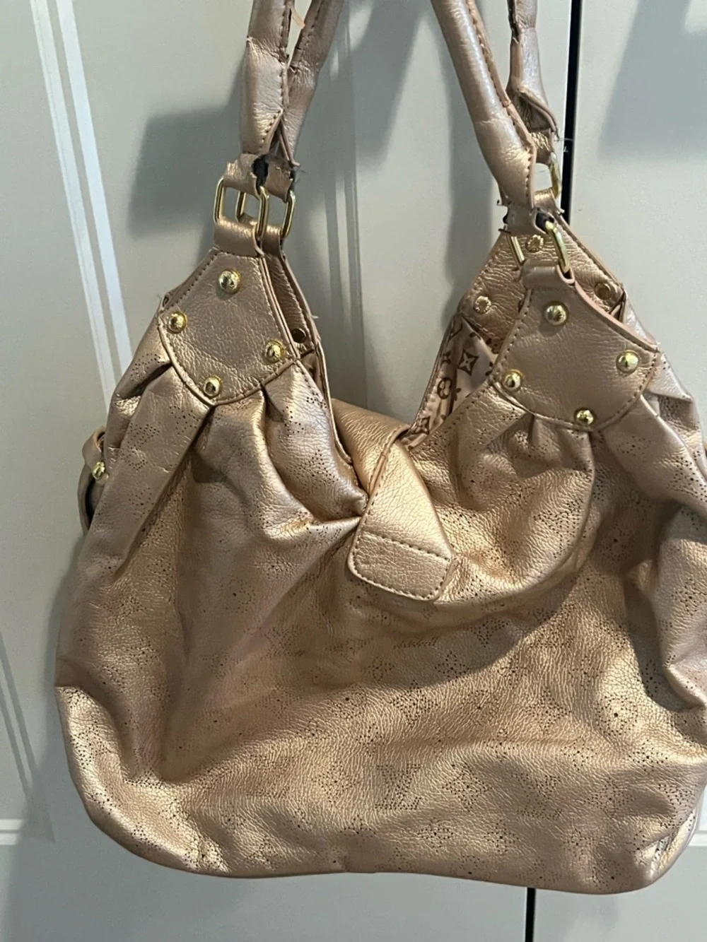 Metallic Gold Women's Shoulder Bag - Picture 5 of 7